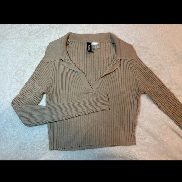 H&M ribbed collared crop top - Picture 3 of 7